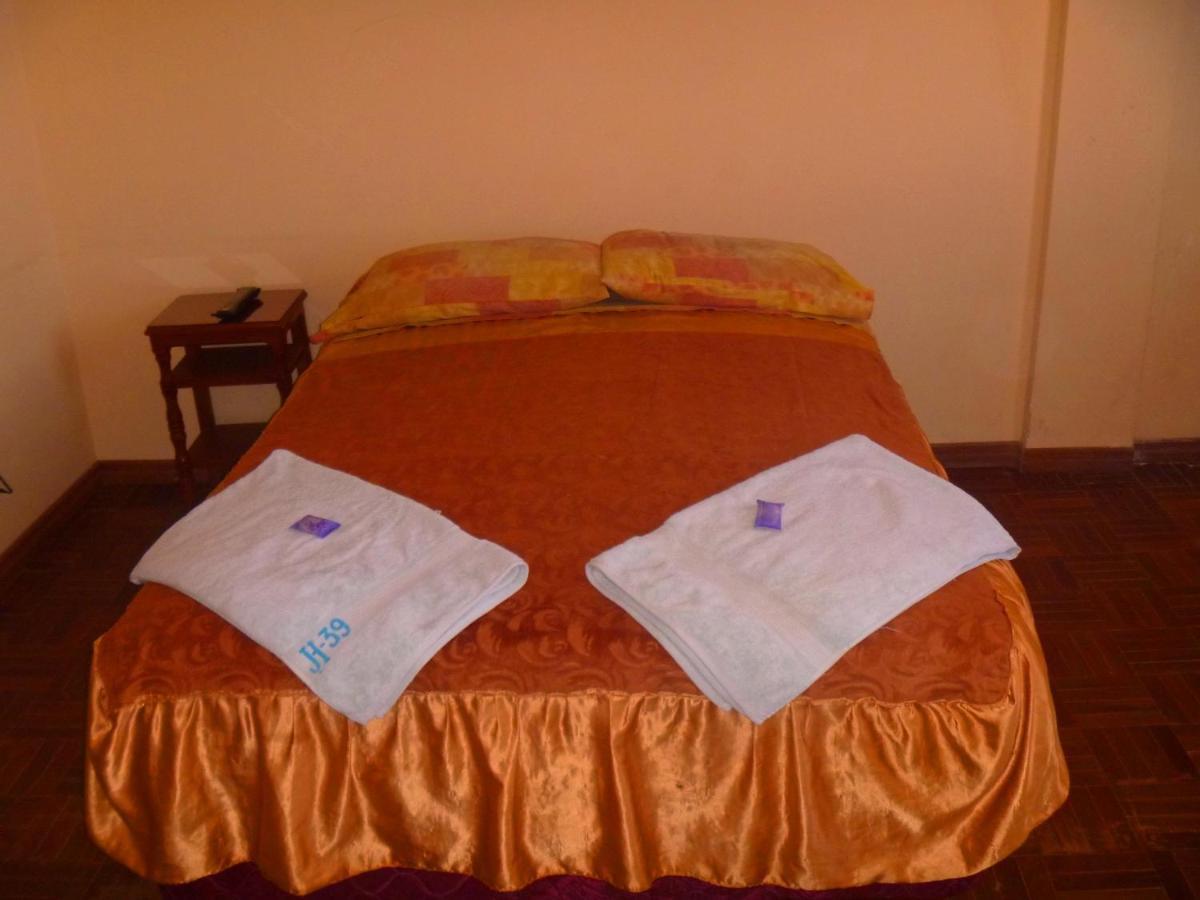 Julia Plaza Hotel Uyuni Szoba fotó