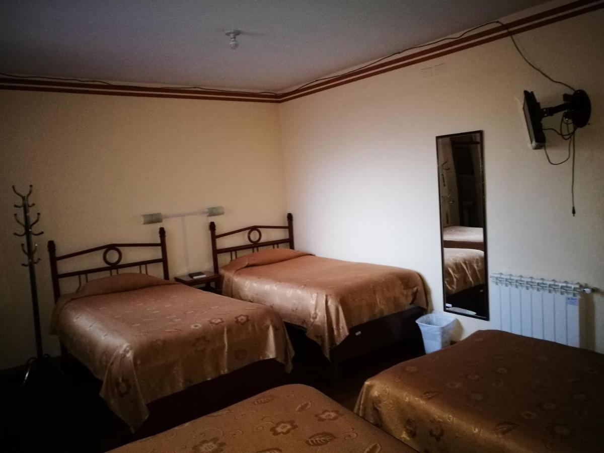Julia Plaza Hotel Uyuni Kültér fotó
