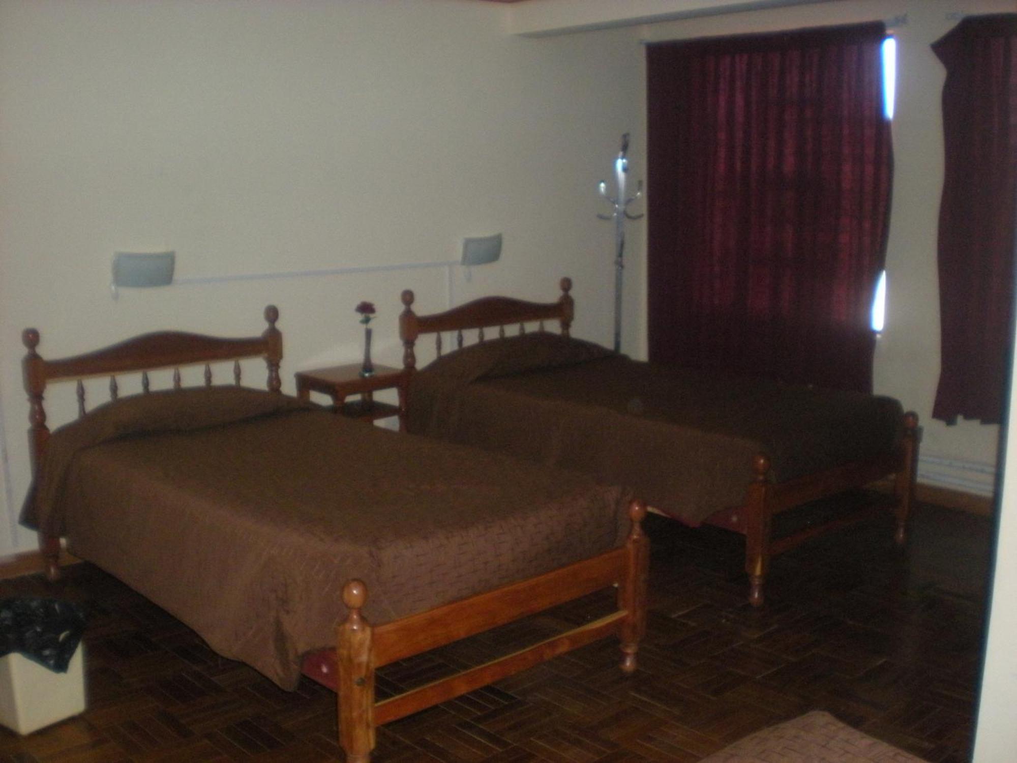 Julia Plaza Hotel Uyuni Szoba fotó